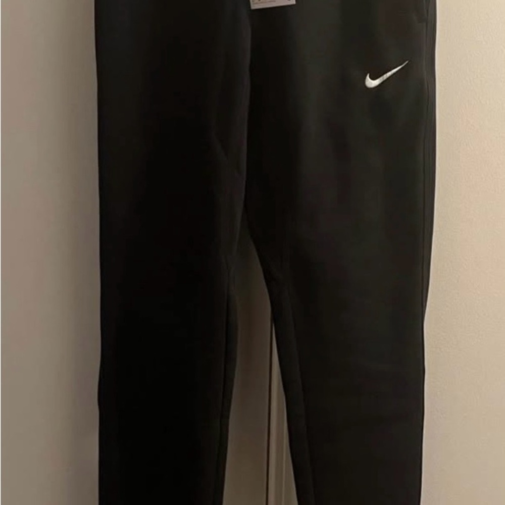 Nike Men’s size small joggers